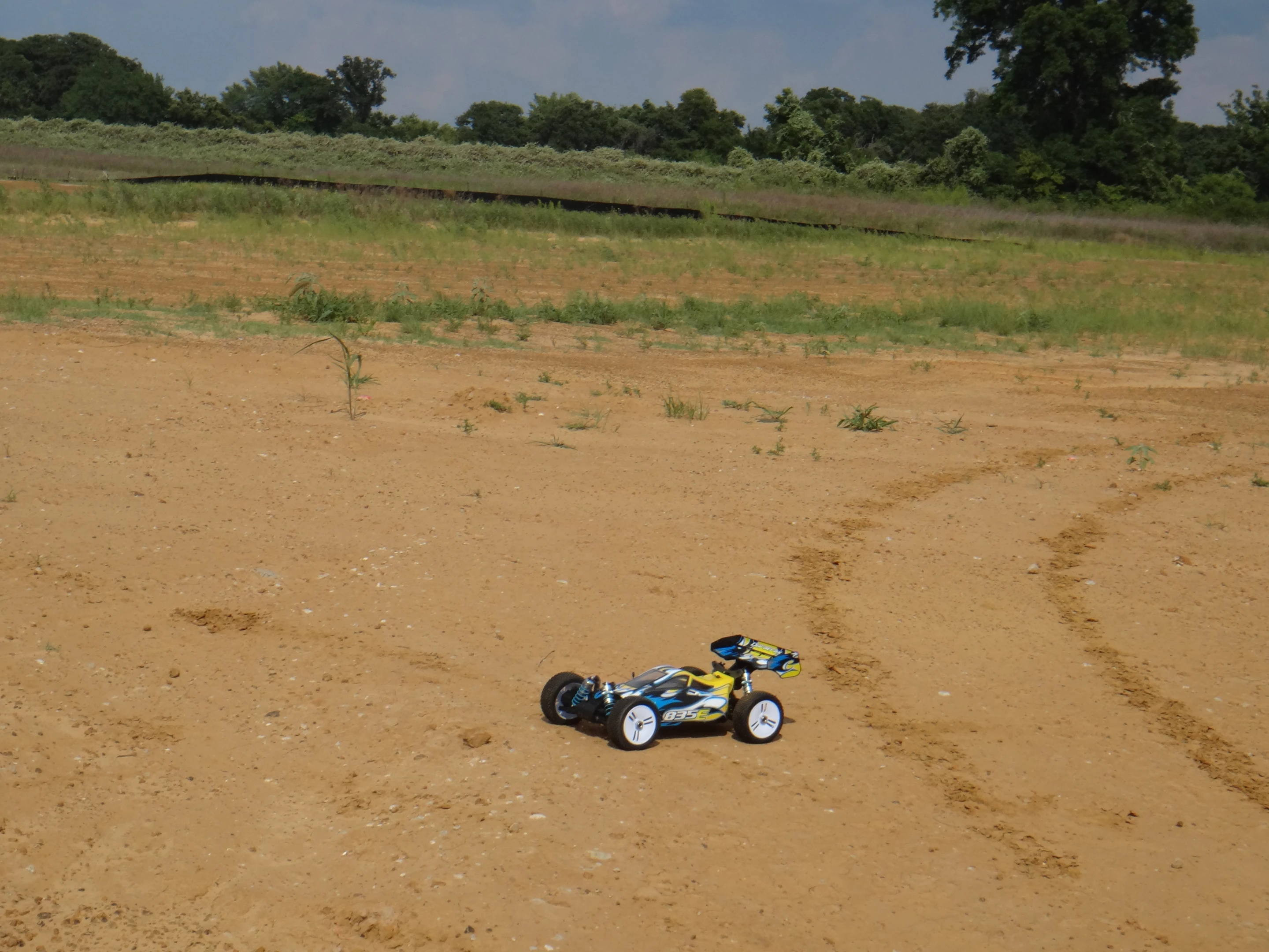 After just a couple minutes driving it on a barren patch of dirt, it became clear that this R/C car was made to go off-road