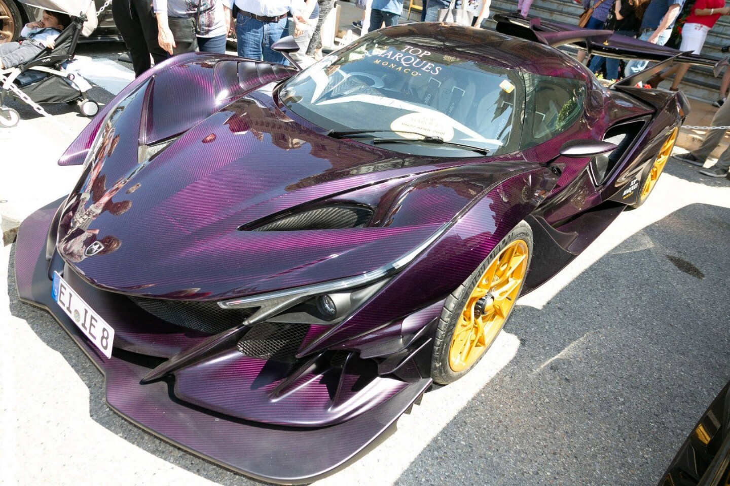 The gullwing-doored Apollo Intensa Emozione was announced last year, having been designed from a blank sheet, including the V12 motor which revs to 9,000 rpm and produces in excess of 780 hp. Most significantly, the new IE weighs in at just 1250 kg at the kerb (wet). Just ten units of the 335 km/h Intensa Emozione will be produced, with a base price of EUR€2,300,000 (USD$2,825,000).