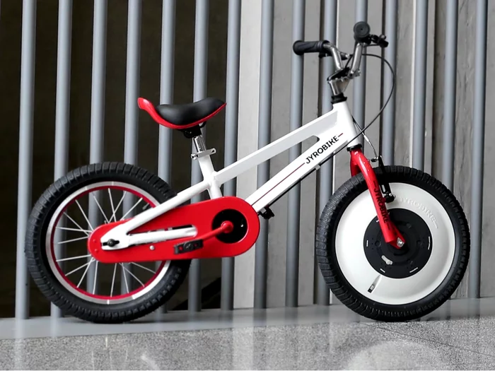 The gyroscopic wheel has been re-labeled as the Control Hub and uses a 14.4 W motor to create the stabilizing force