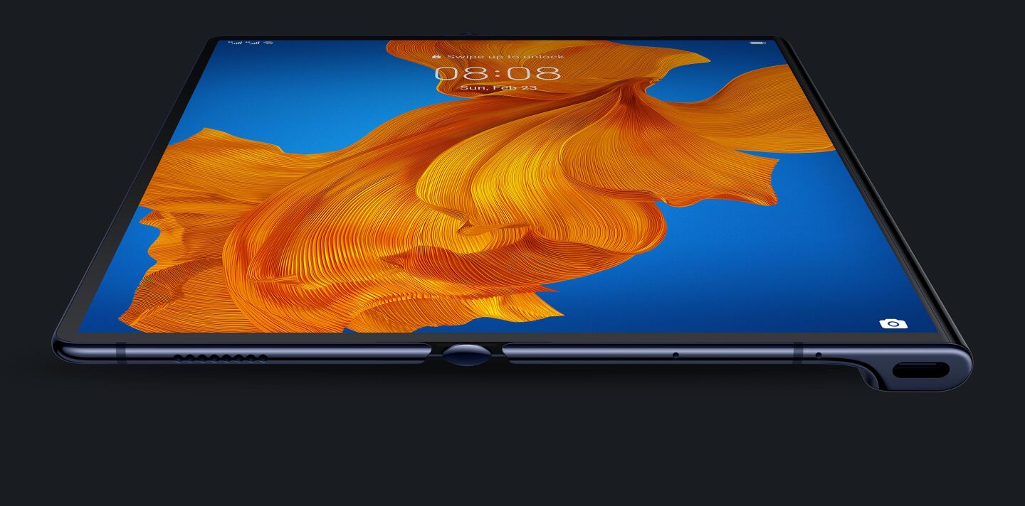 Huawei says that users can look forward to great onscreen image quality thanks to the use of optically clear adhesive between two layers of aerospace-grade polyimide