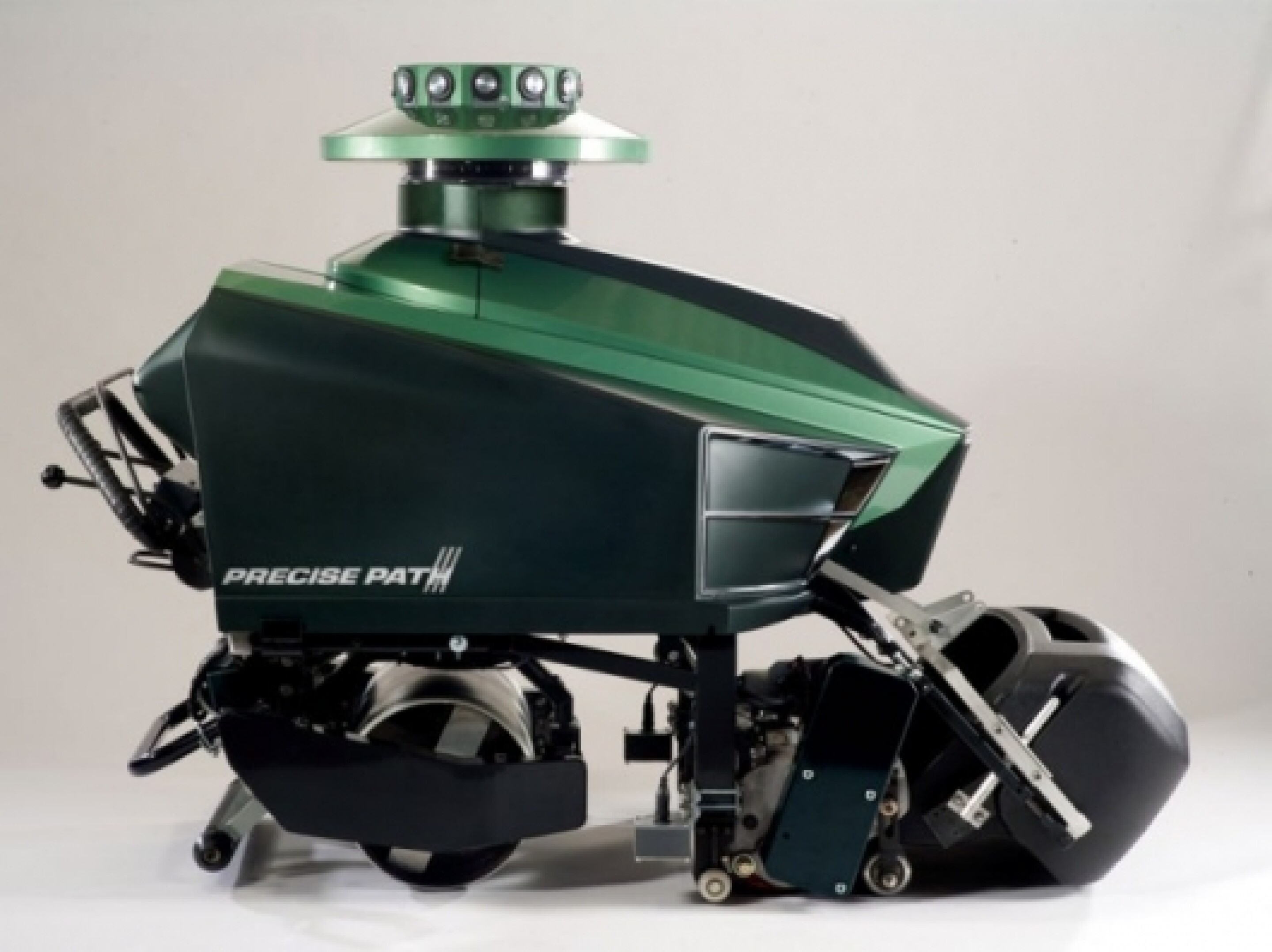 Fully automated robotic mower for golf greens