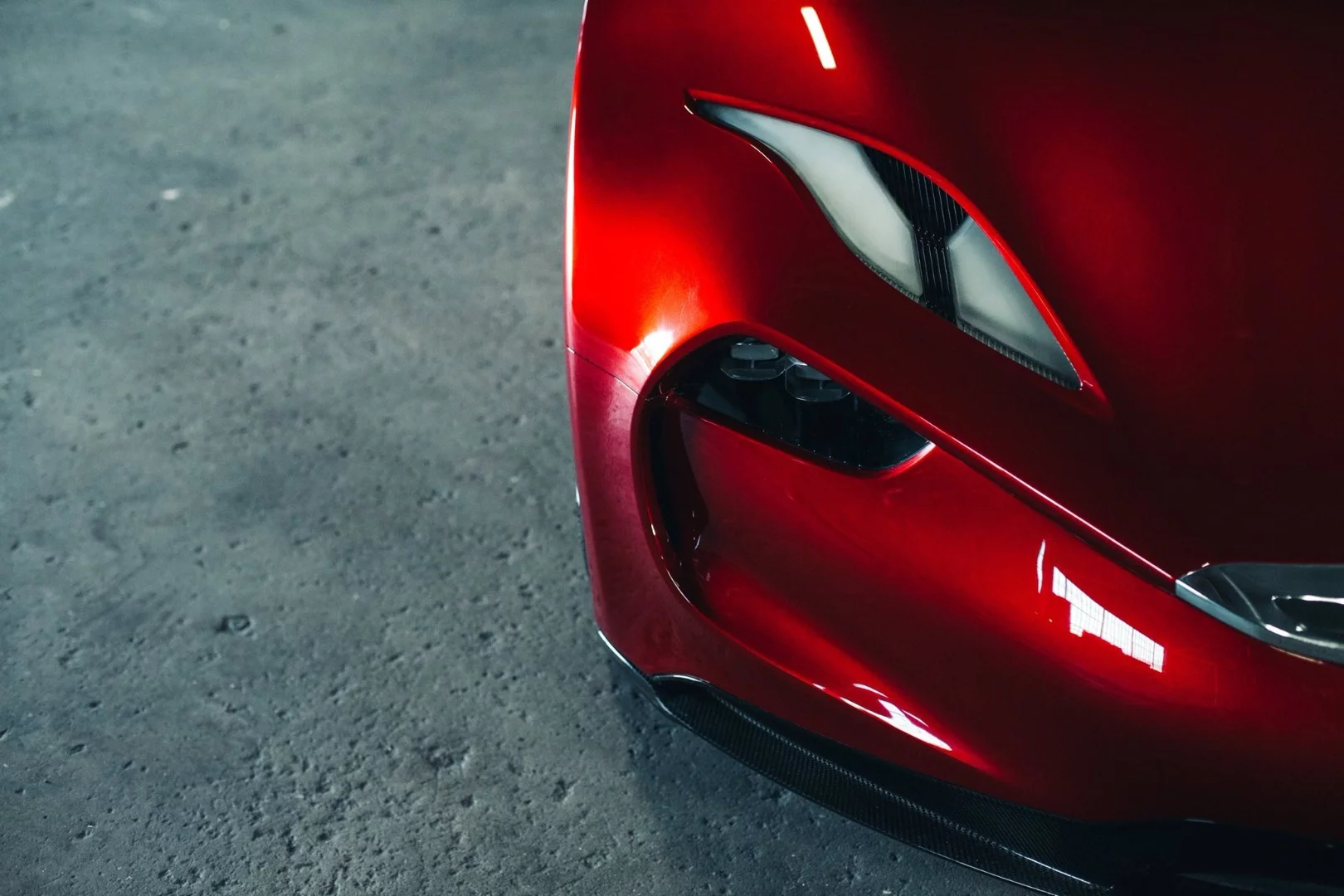 The snake-like eye of the Fisker EMotion