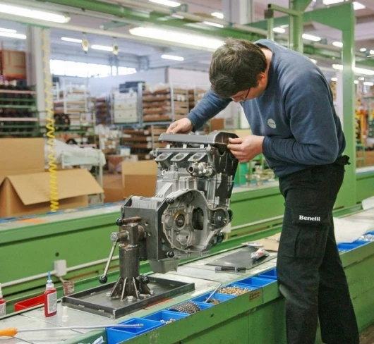 Building the triple at Benelli Motori