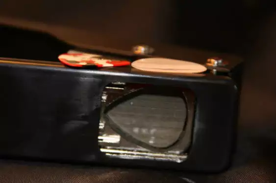 The Pick Punch looks and functions much like a hole punch except that rather than generating confetti it makes guitar picks
