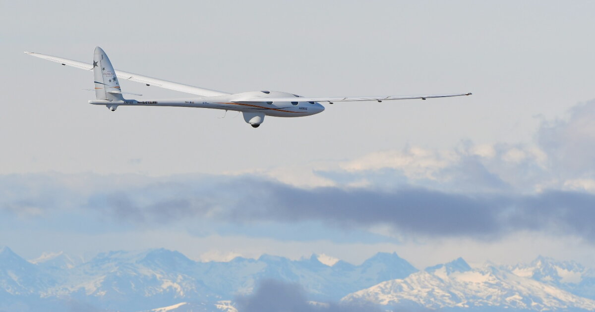 Perlan 2 glider reaches highest altitude yet