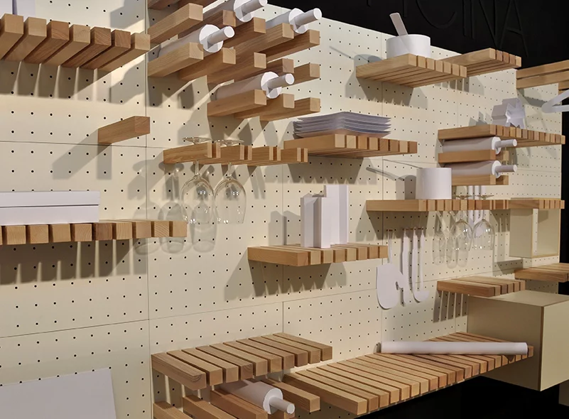 Modular kitchen shelving by Foroofficina (Photo: Edoardo Campanale/Gizmag.com)