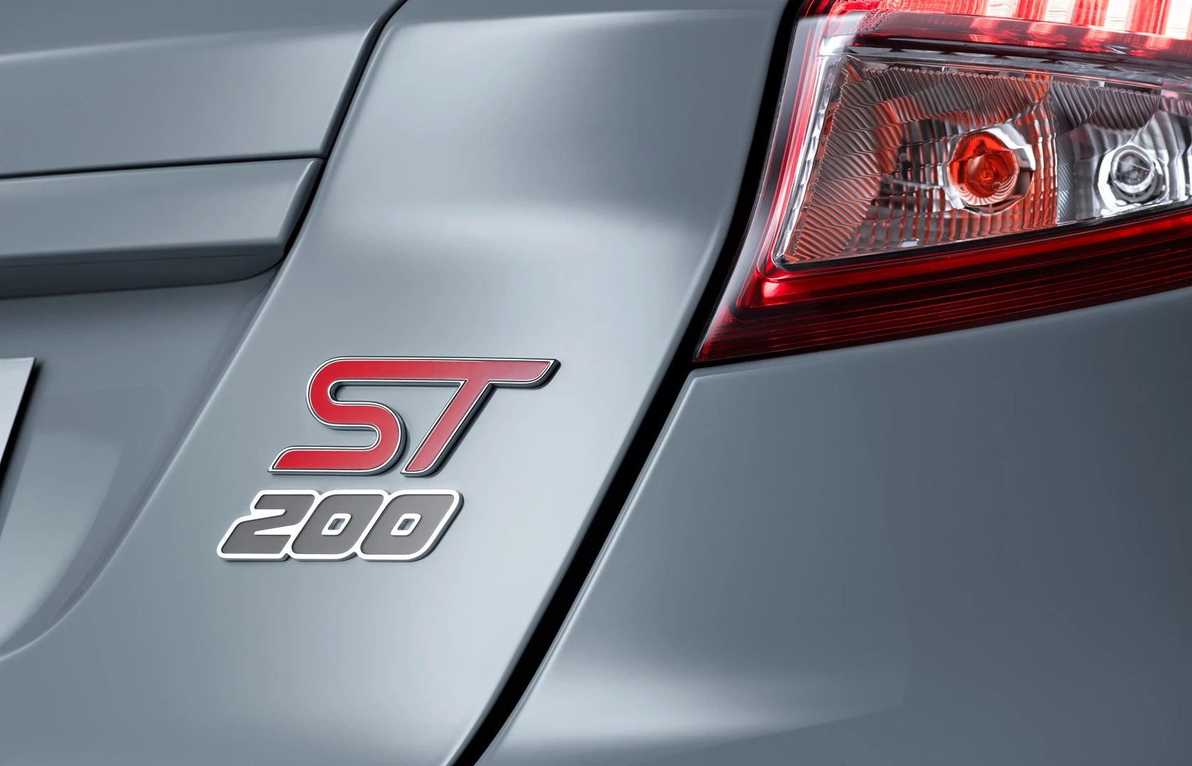 The ST200's power outputs put it into the same range as the Mountune tuner range