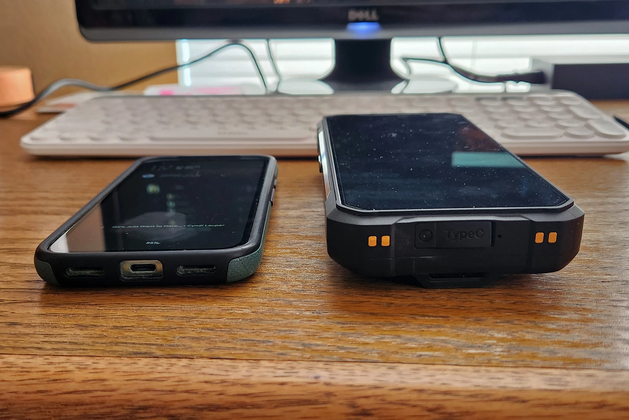 Now we're talkin! When switching back and forth from the WP61 to my Galaxy S22 (not pictured), I told the wife "My phone feels like a Ritz cracker compared to this thing!"