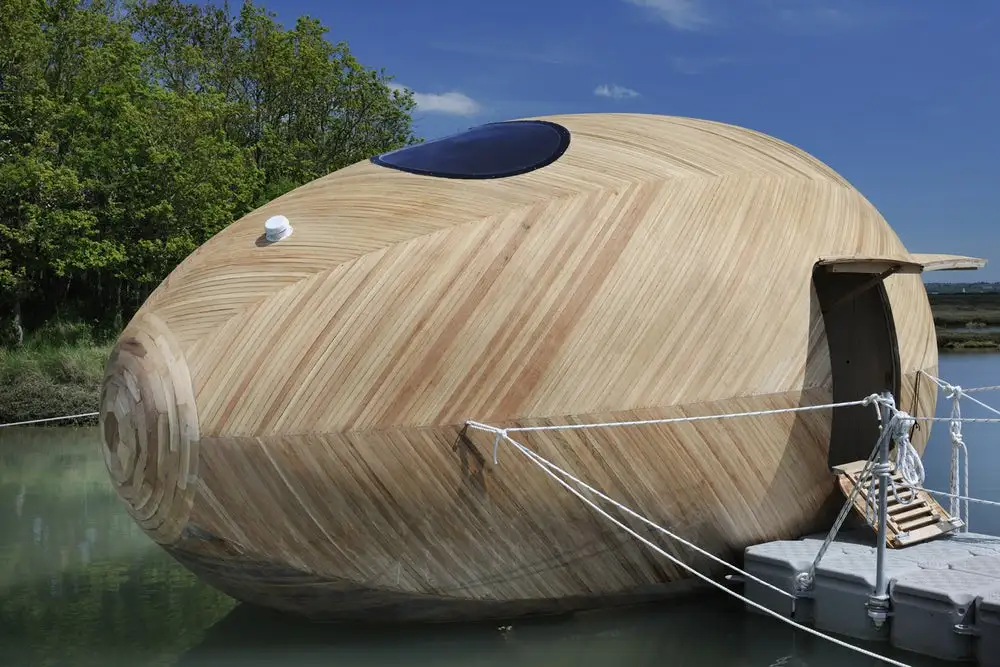 The Exbury Egg has no electricity or running water on-board, so the occupant relies on solar chargers and water bottles