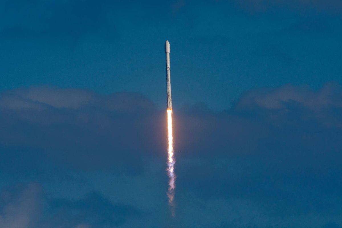 SpaceX's Falcon 9 rocket on its way to orbit