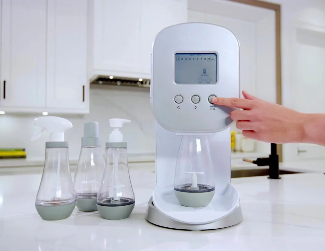 Cleanyst makes DIY shampoo, shower gel, handwash, liquid detergent and dishwashing liquid by simply adding water to a pre-prepared sachet