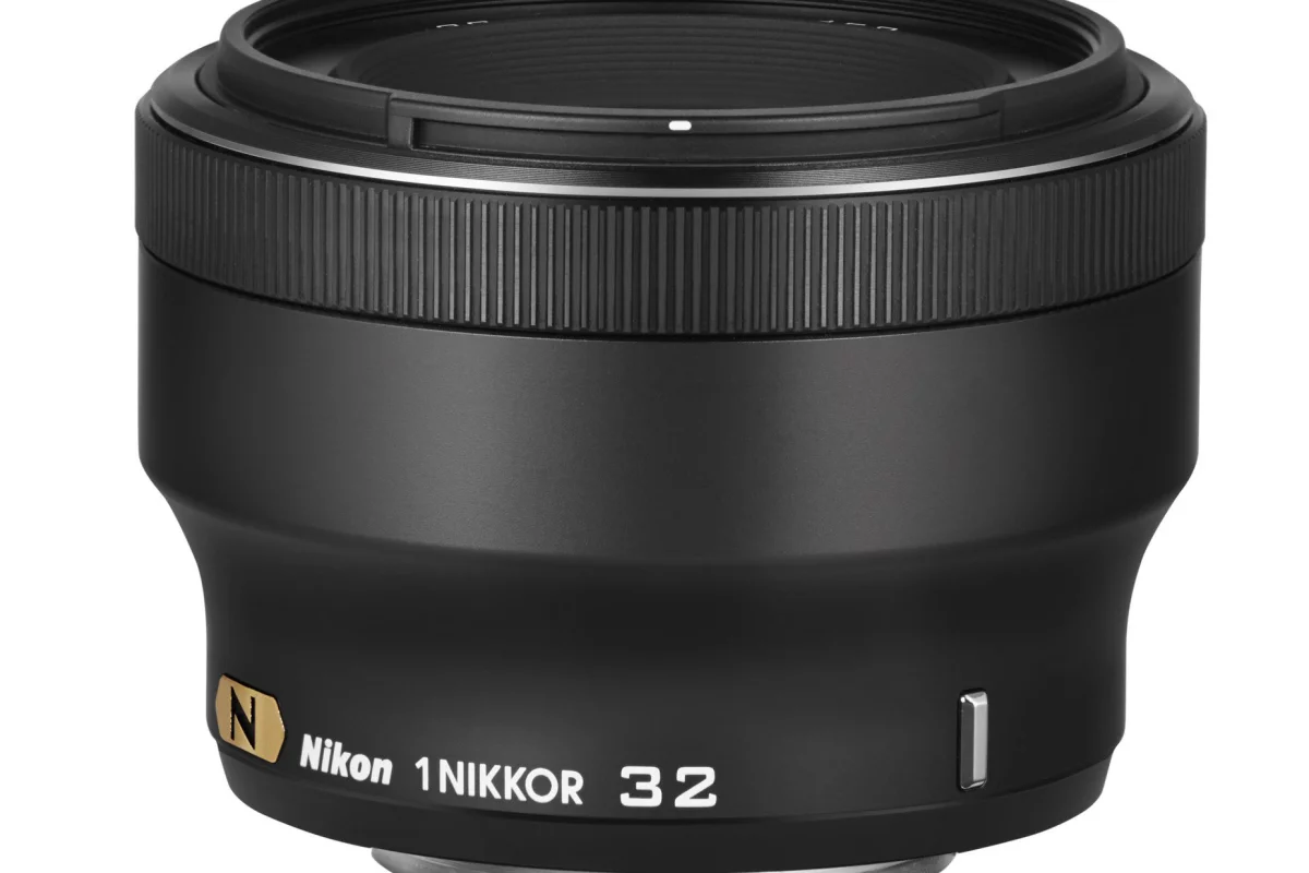 Used on a Nikon 1 camera, the NIKKOR 32mm f/1.2 gives a focal length equivalent of approximately 85mm in 35mm-format