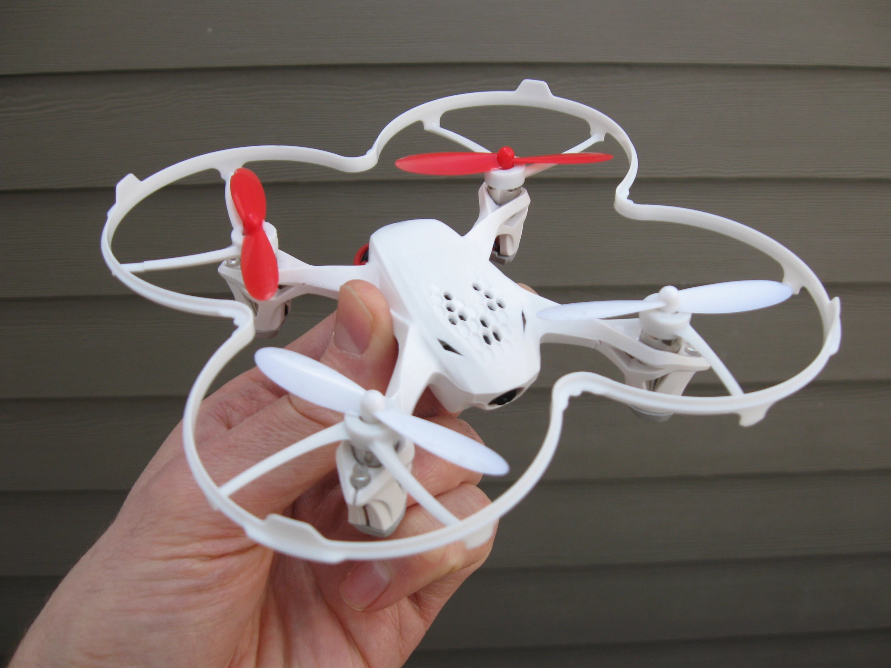 The FPV with its prop protector