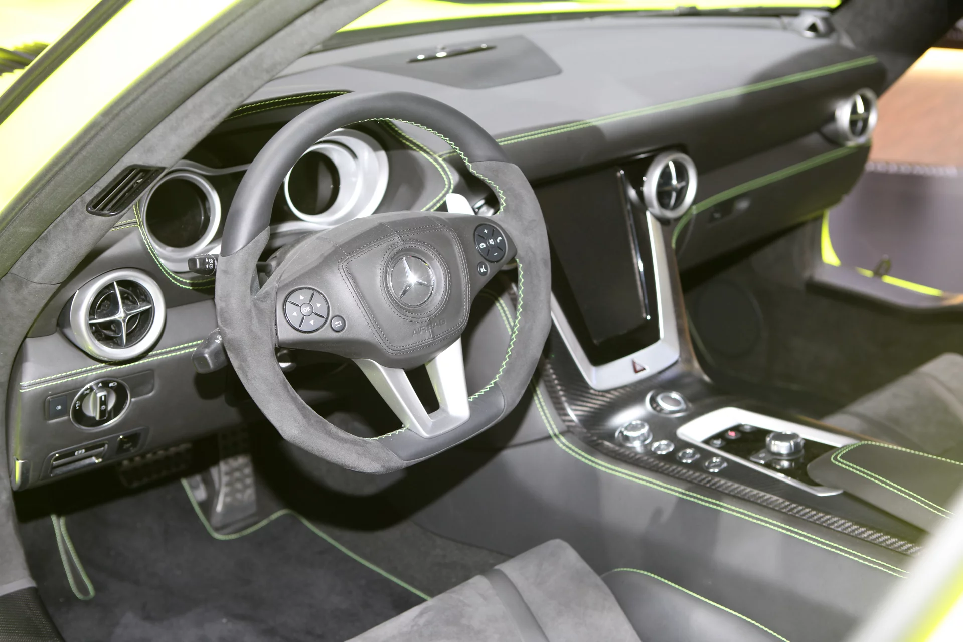 The Mercedes-Benz SLS AMG E-Cell