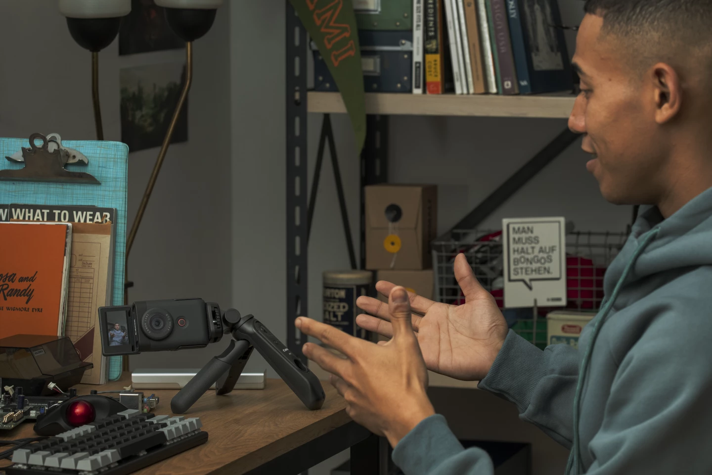 The PowerShot V10 features face-tracking autofocus and frame AF for product reviews