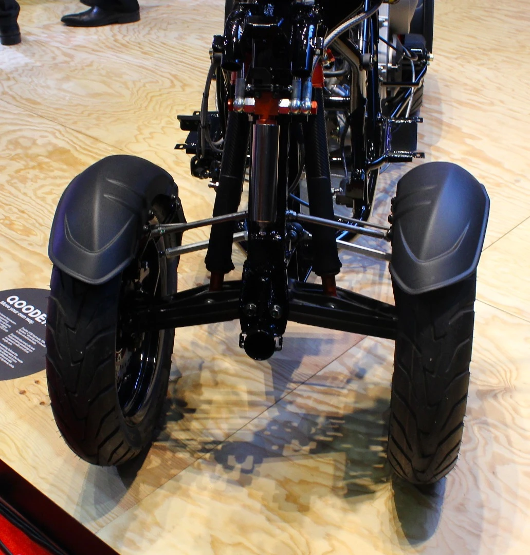 Quadro Qooder: hydraulic tilt system