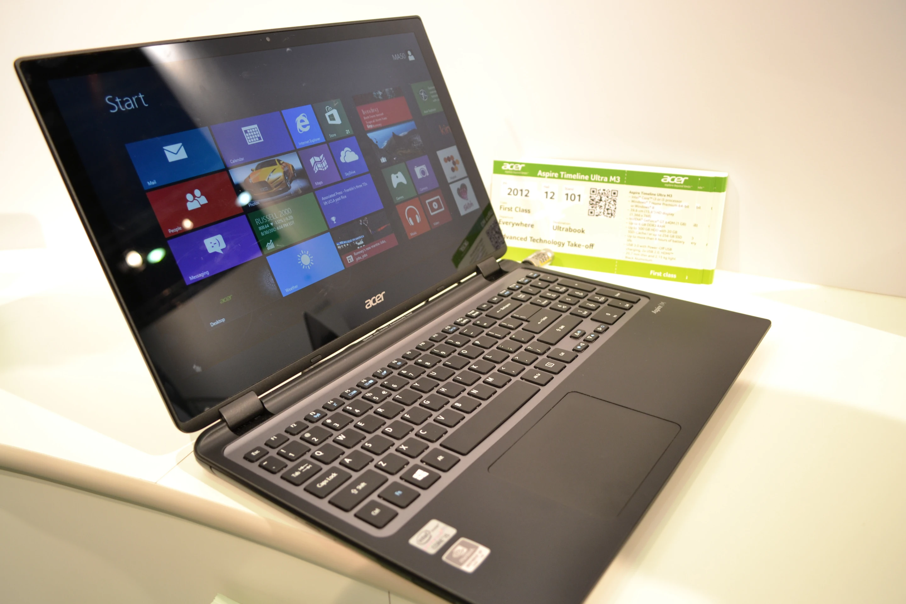 The black aluminum alloy chassis of the pre-production Aspire M3 at IFA certainly made a pleasant change from the ubiquitous bright gray/silver of other notebooks on display
