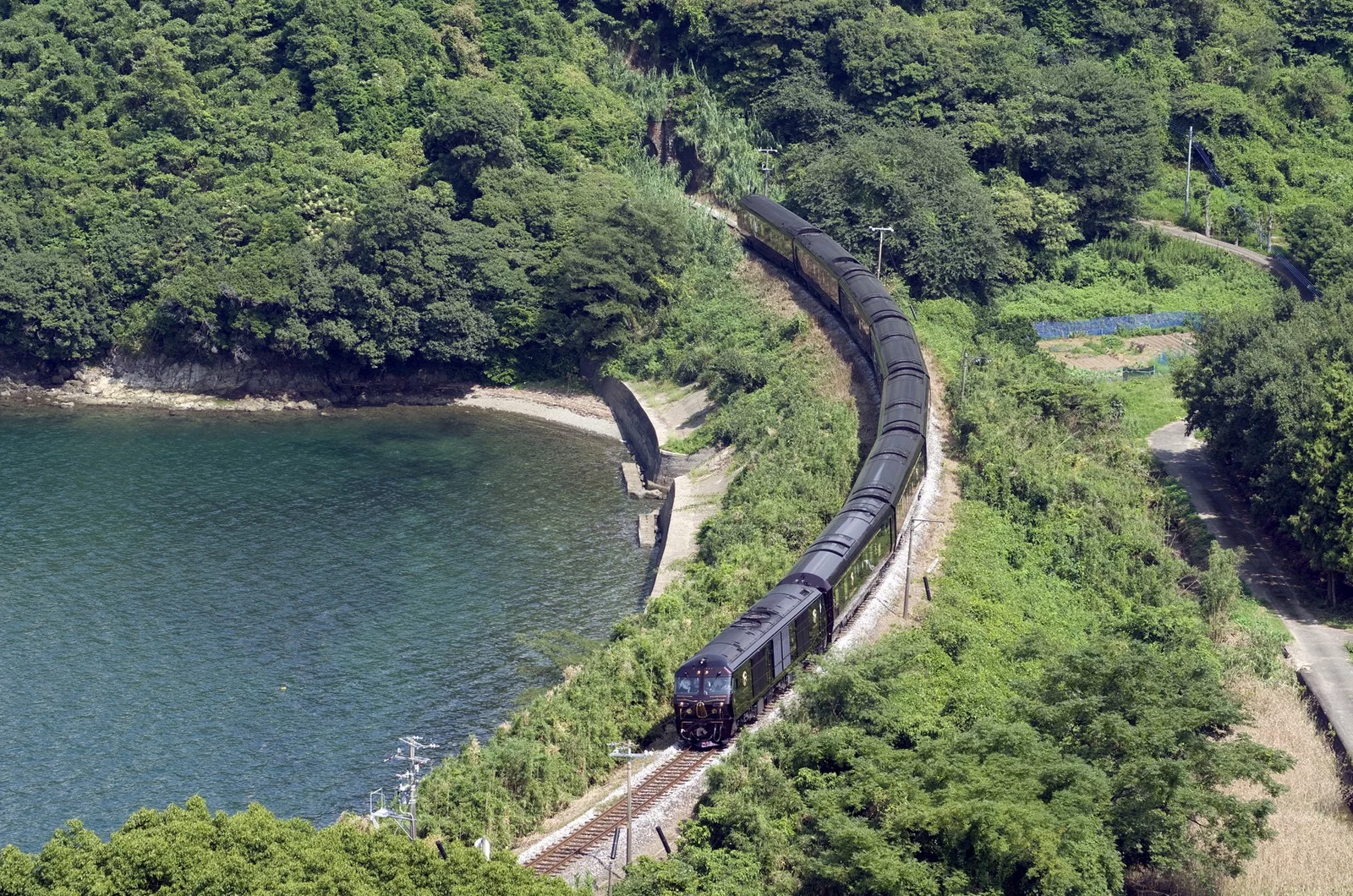 Departing from the port of Fukuoka, the luxury train includes a visit to the township of Mt. Aso (the biggest active volcano in Japan)