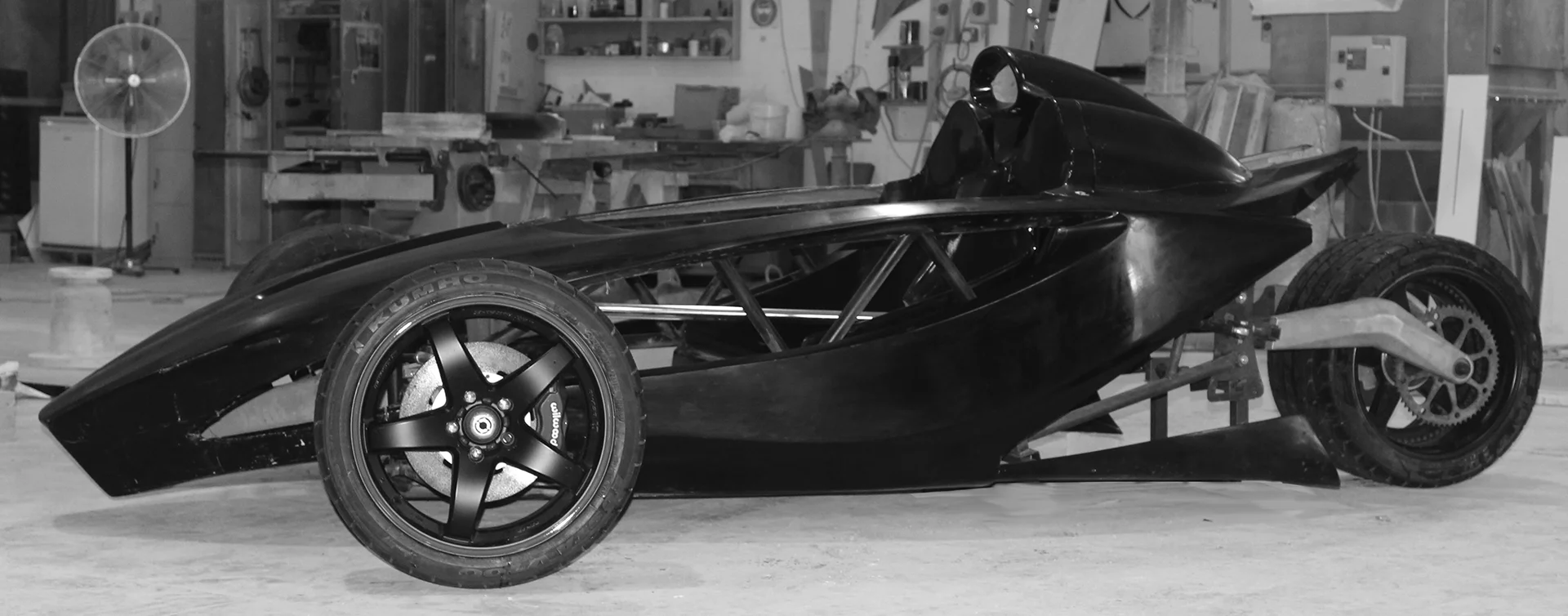 The power available combined with aerodynamics and a low center of mass should give the Black Mamba serious bite