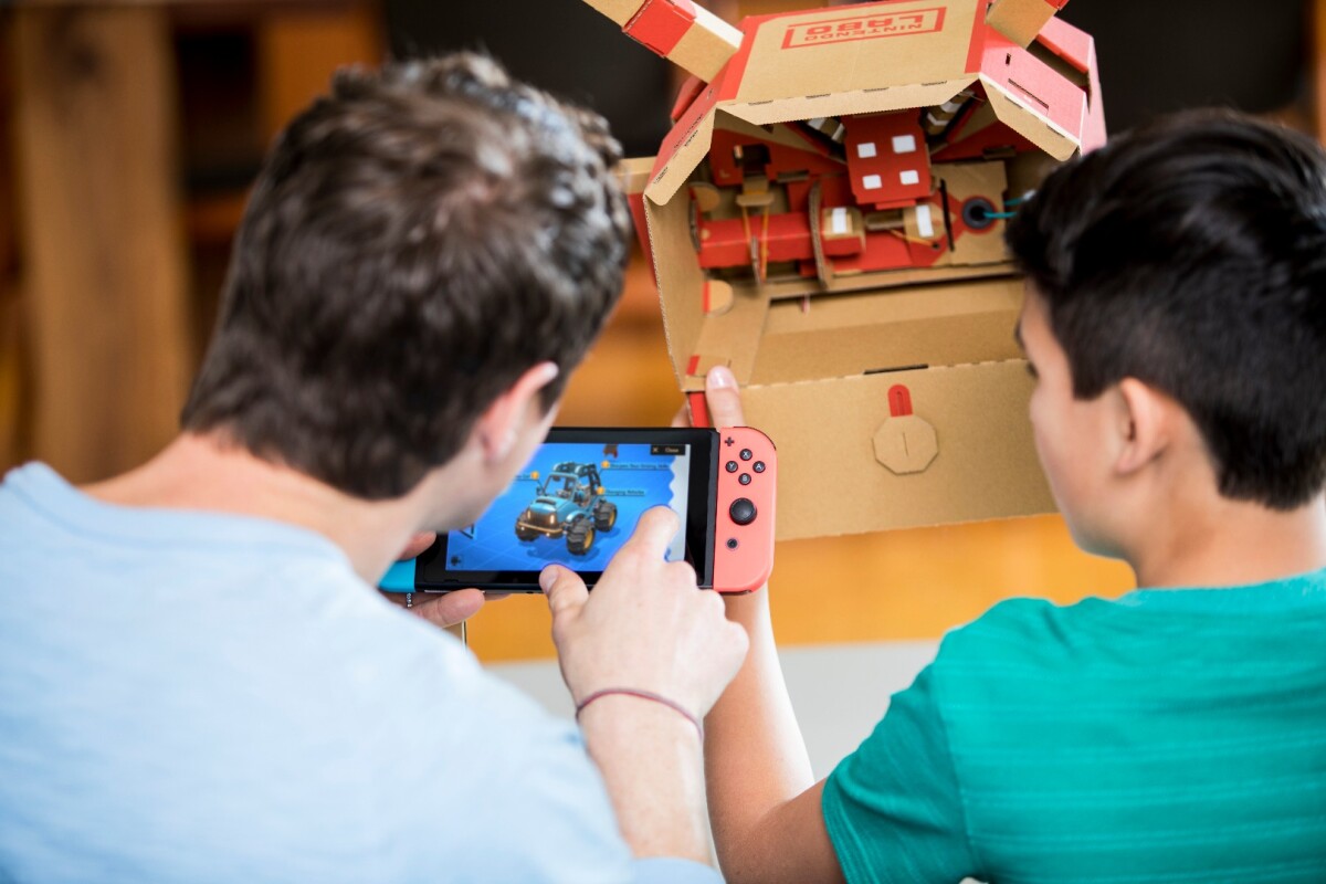 After assembling the Nintendo Labo Vehicle Kit, the Toy-Con can be used to play games