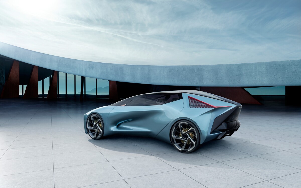 From this angle, the LF-30 Electrified reminds us of a wave surging forward