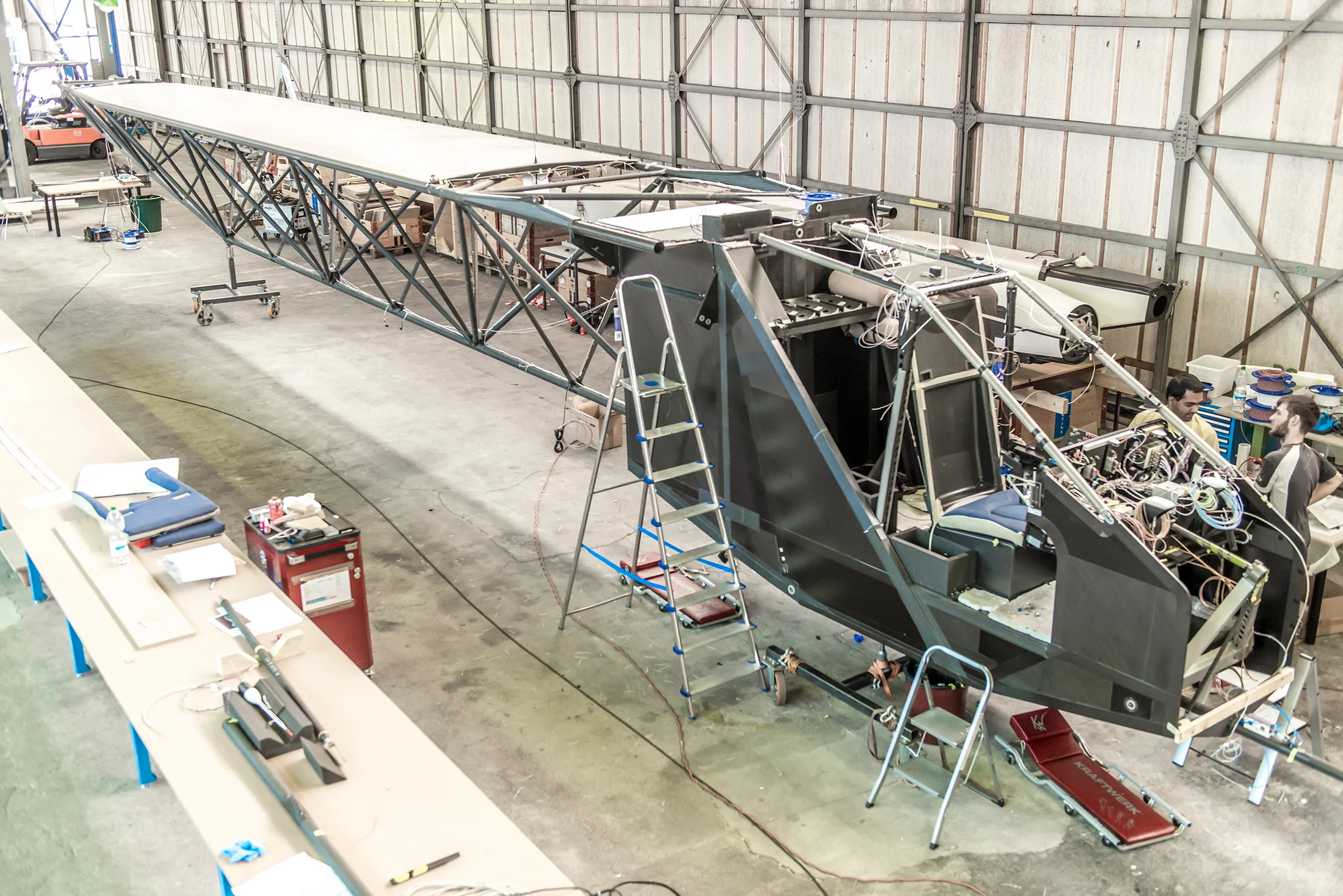 Cockpit and main truss assembly