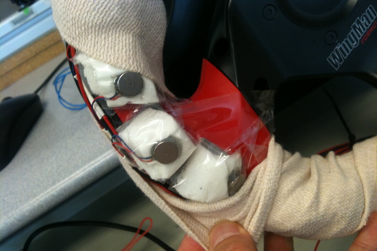 Vibrating steering wheel gives directions and keeps drivers' eyes on