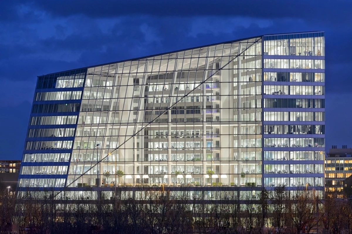 Deloitte s Amsterdam HQ Becomes World s Most Sustainable Office Building deloitte-s-amsterdam-hq-becomes-world-s-most-sustainable-office-building
