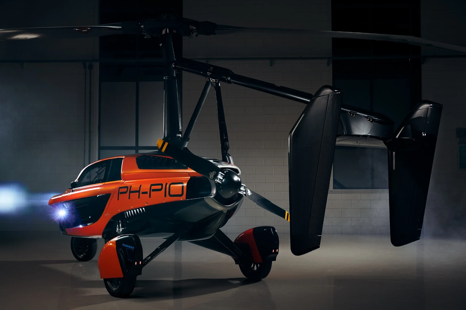 The flying car can hit speeds of 180 km/h (112 mph) through the air