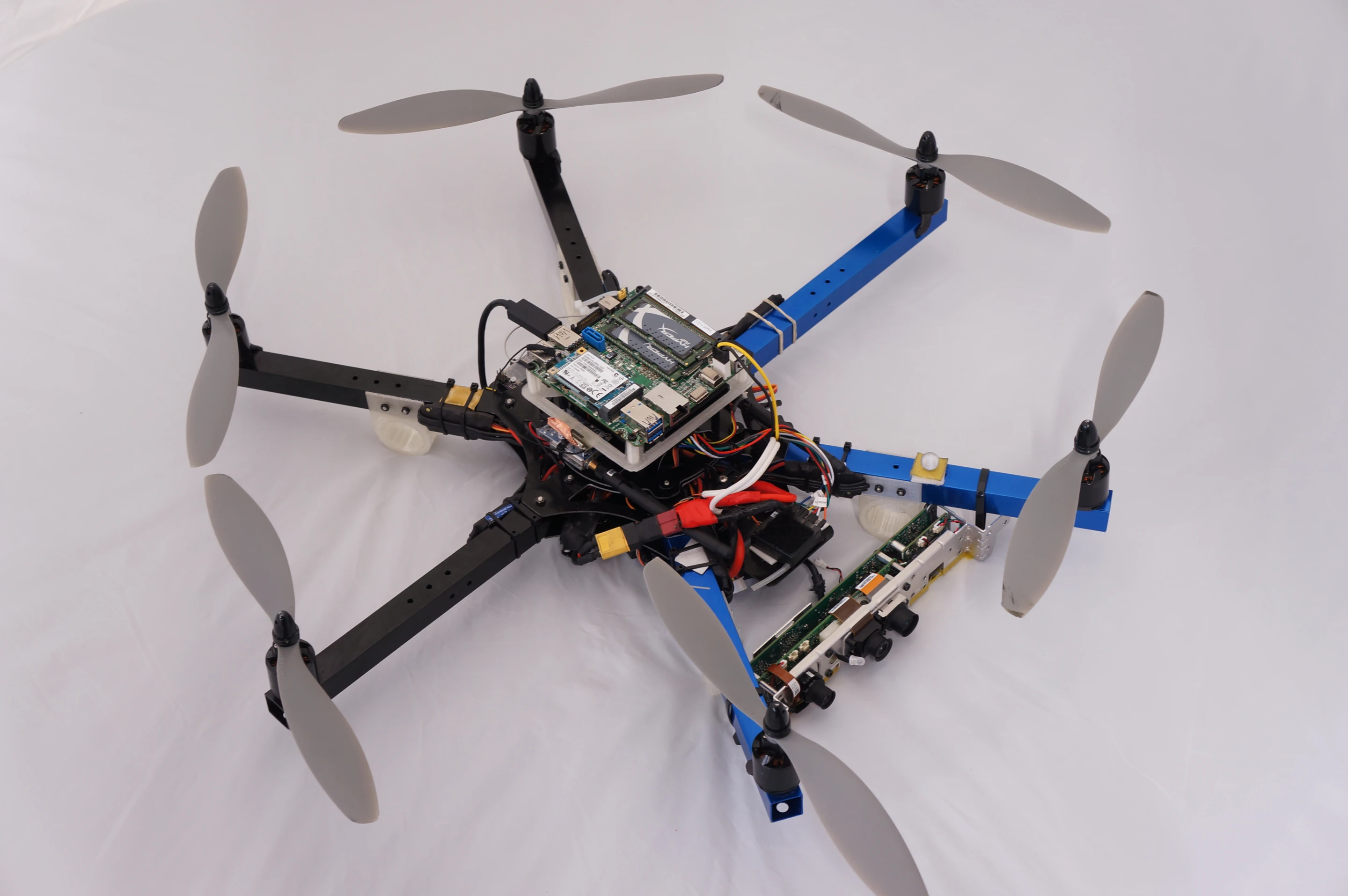 The target-lifting robotic hexacopter (Photo: Aerial Robotics Lab)