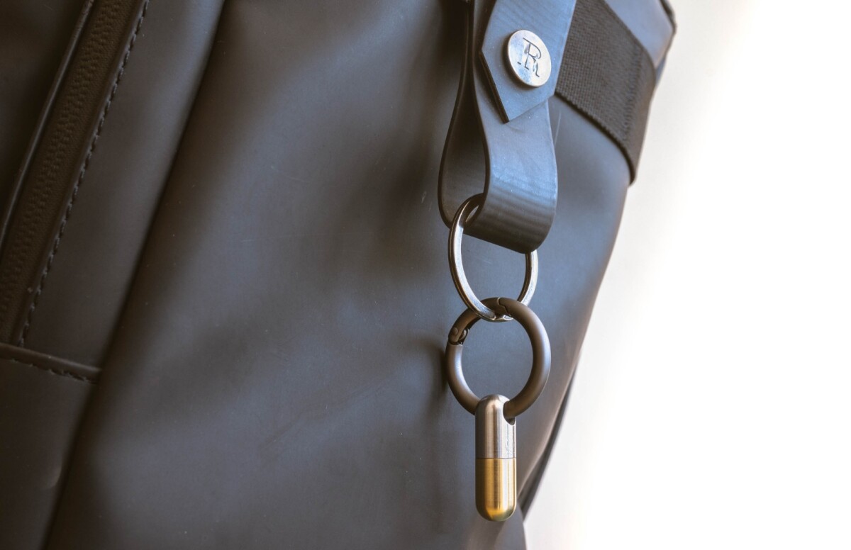 The Microblade Pill can be clipped to keychains, backpacks, belt loops, etc.