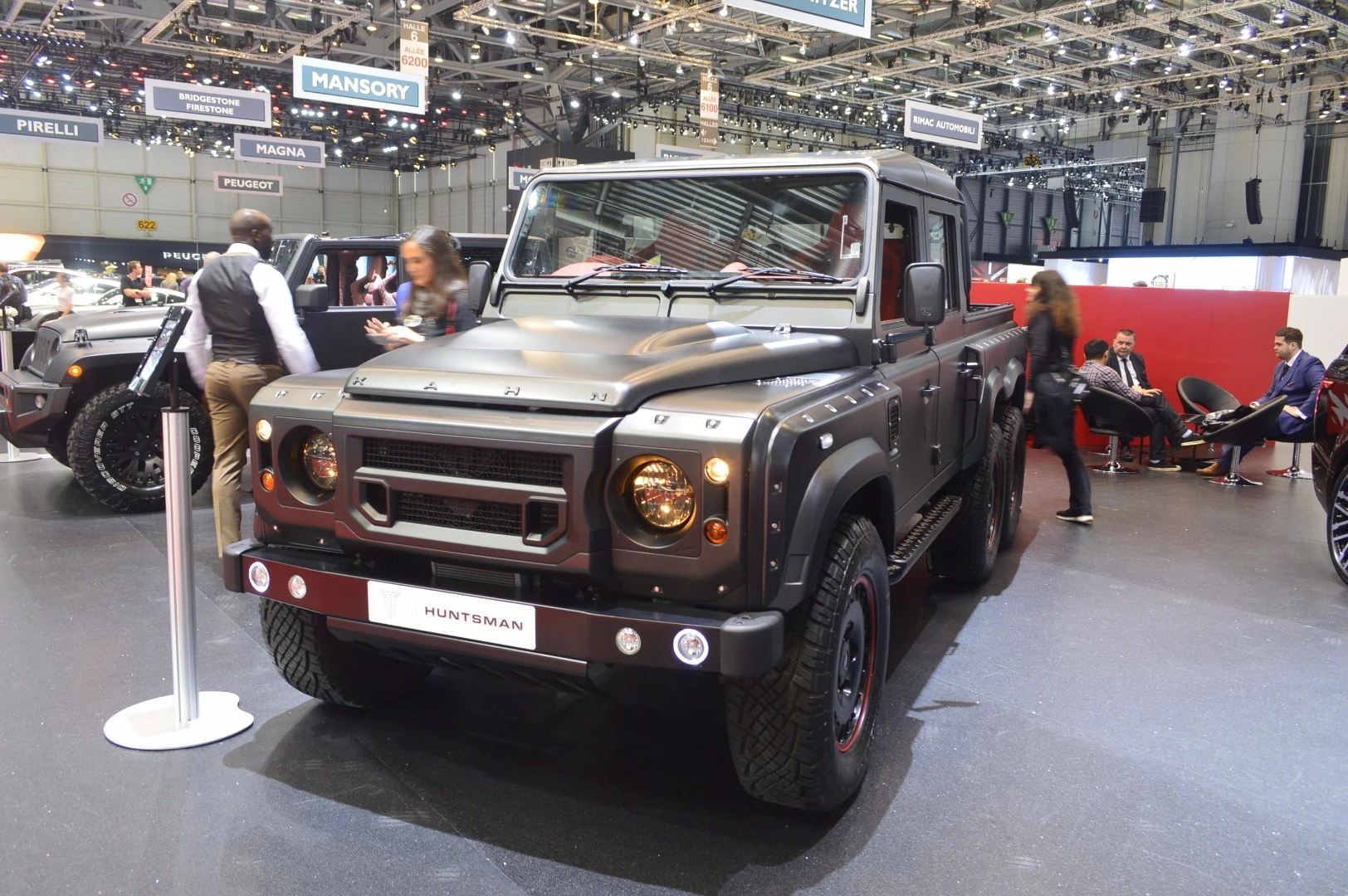 Kahn Design showed the Flying Huntsman 110 WB 6x6 at last year's Geneva Motor Show and follows it up with a pickup version this year