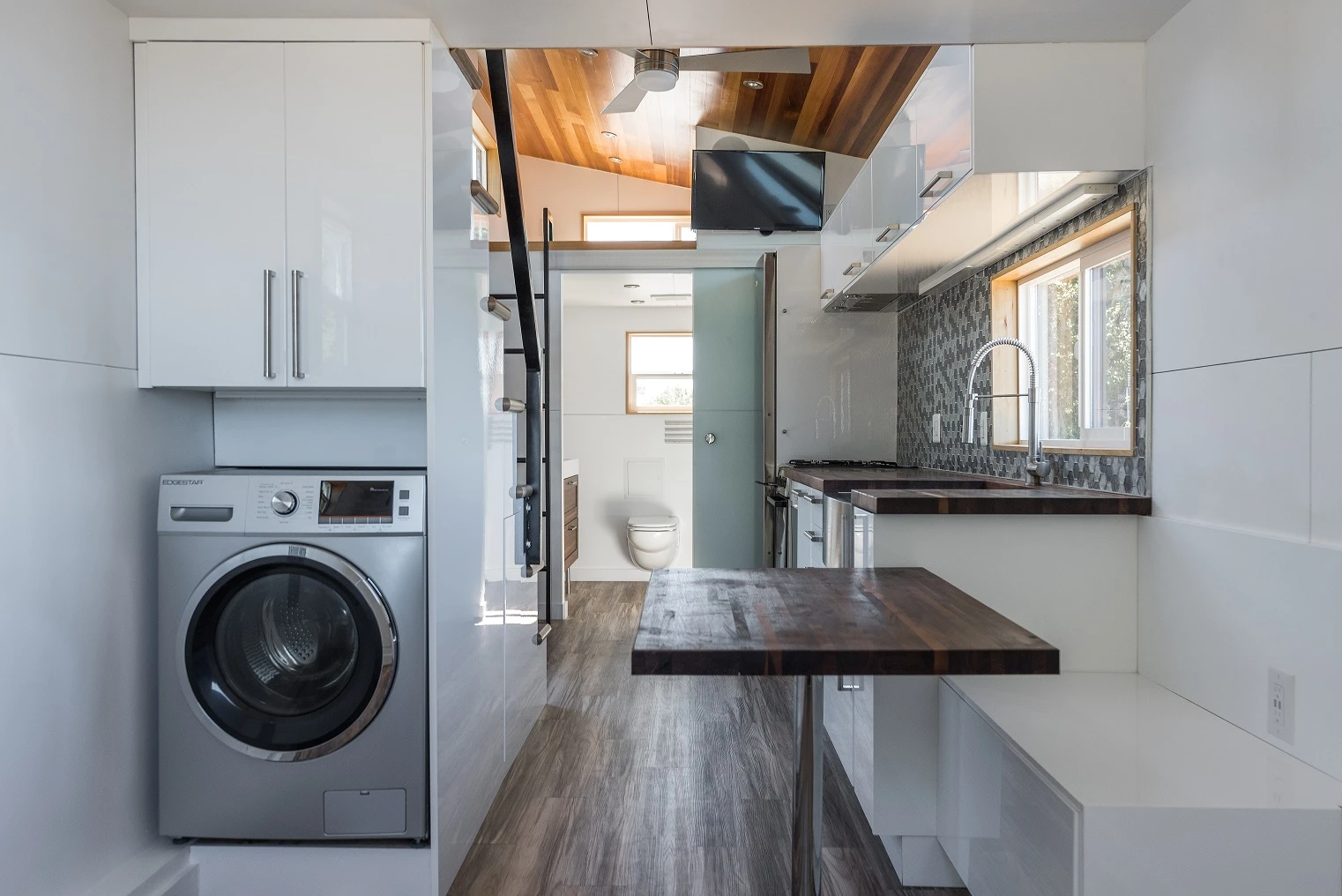 Options for the Catalina include washer/dryer