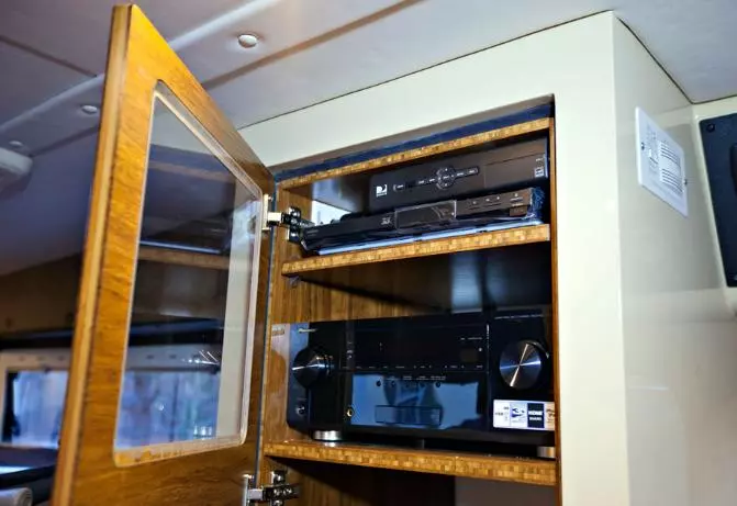 The camper comes equipped with an audio system
