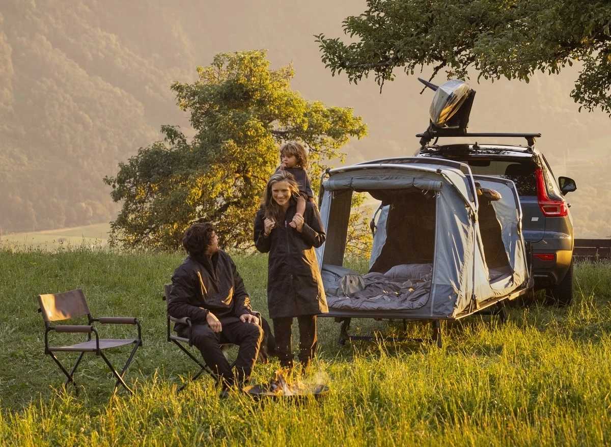 The Thule Outset has a sleeping area of 89 x 53-in, a little narrow for three adults but enough for a child and two adults