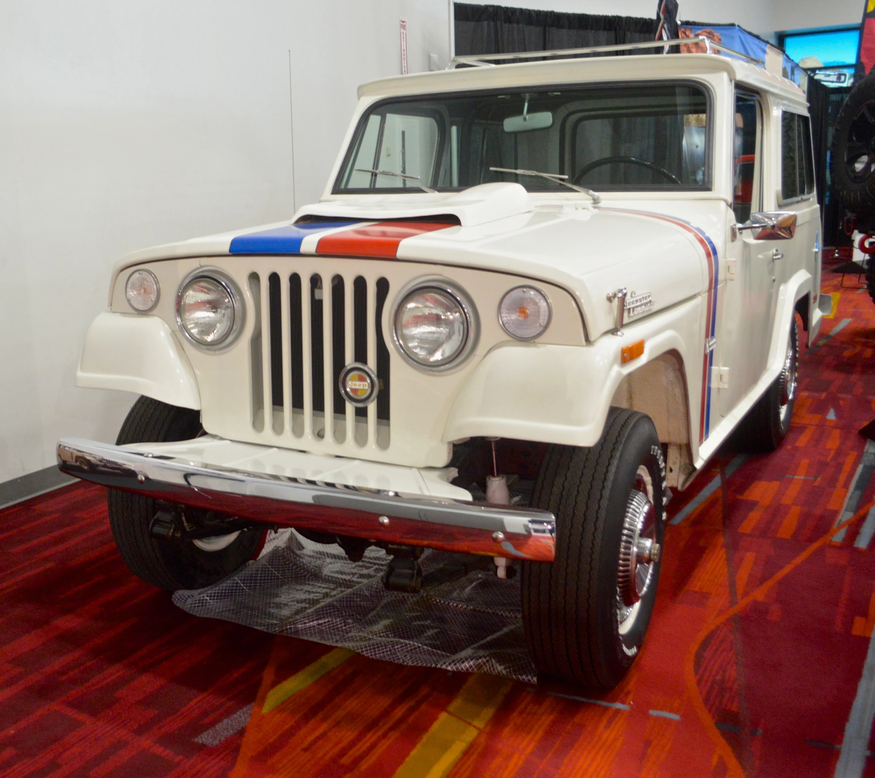 This 1971 Jeepster Commando Hurst Edition is one of approximately 100 original Hurst-modified Jeepsters (Photo: C.C. Weiss/Gizmag)