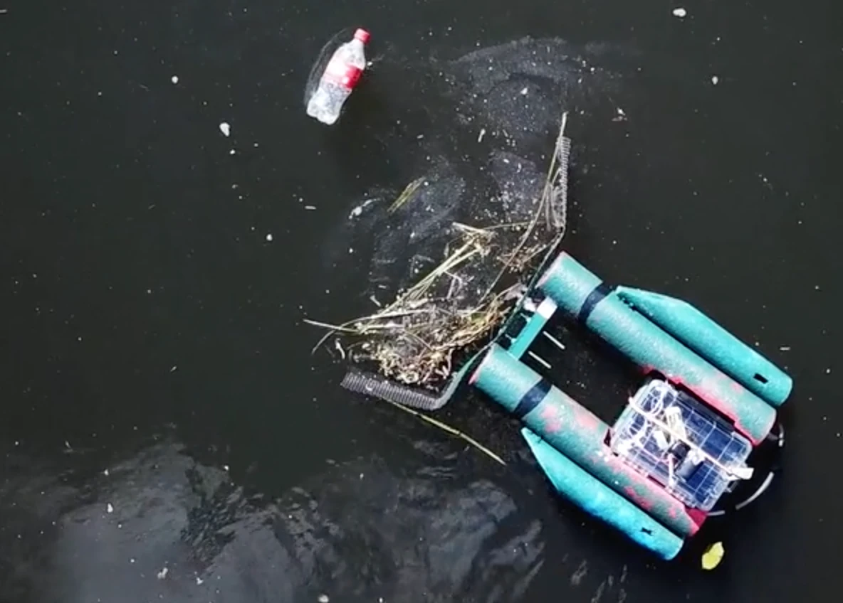 Trash Robot in action