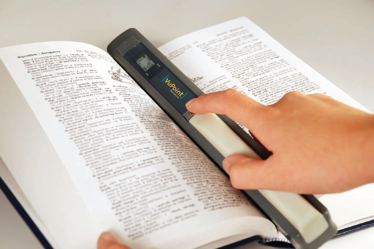 The portable VuPoint Solutions Magic Wand A4 color scanner