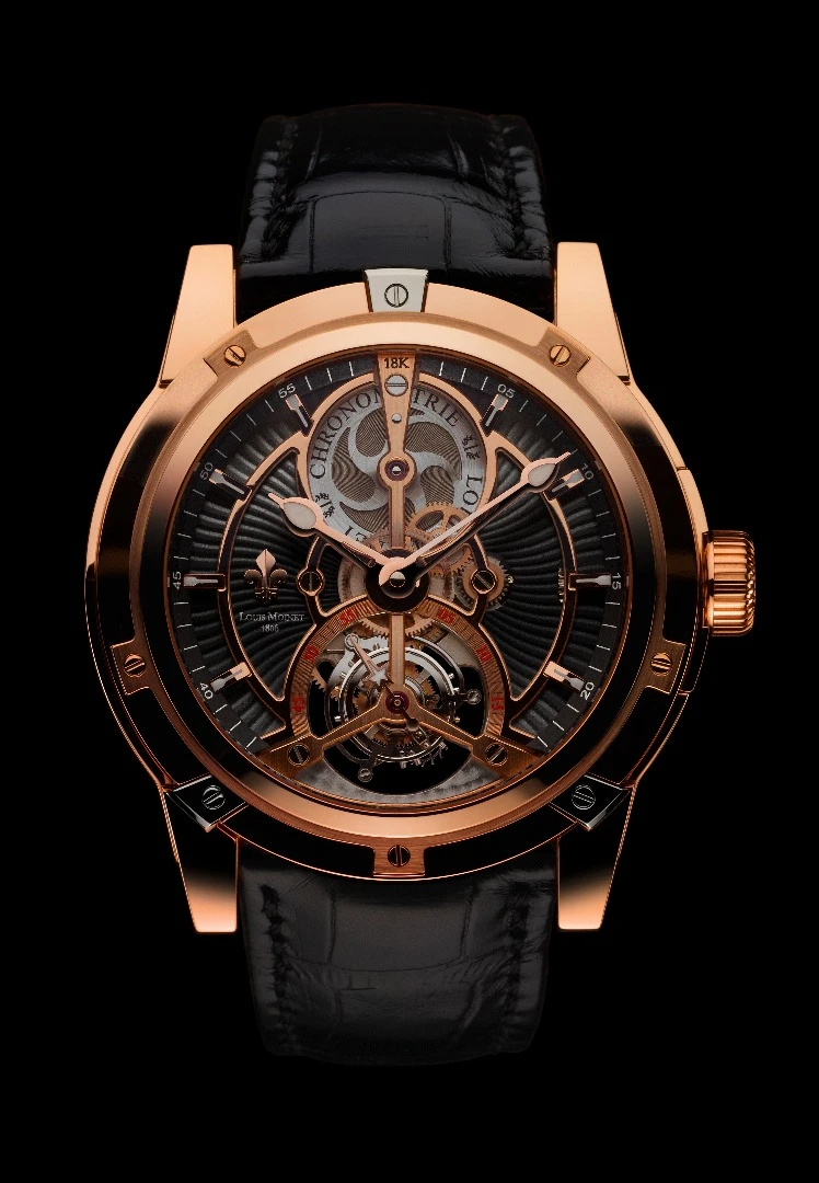 The Vertalor is available in 18k red or white gold