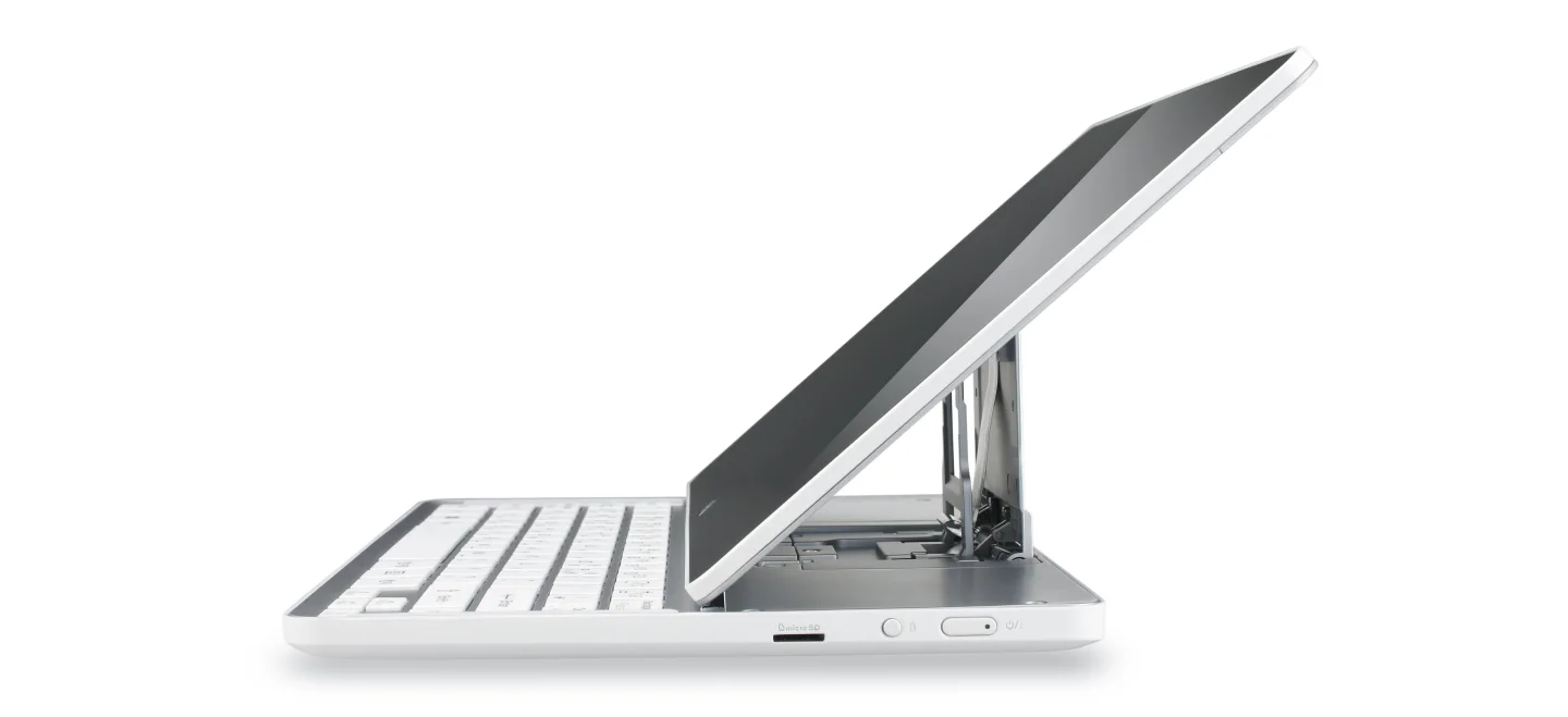 At 19.4 mm thick, it's perhaps a little chunky to be branded an Ultrabook hybrid