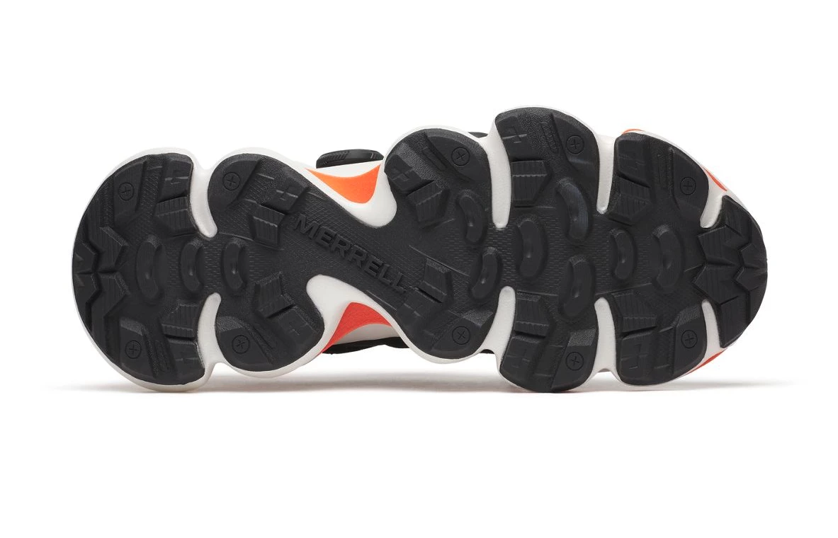 A "Quantum Grip" outsole completes the unique sole construction – we're not sure we like all those notches, but we guess we're also not sure we don't