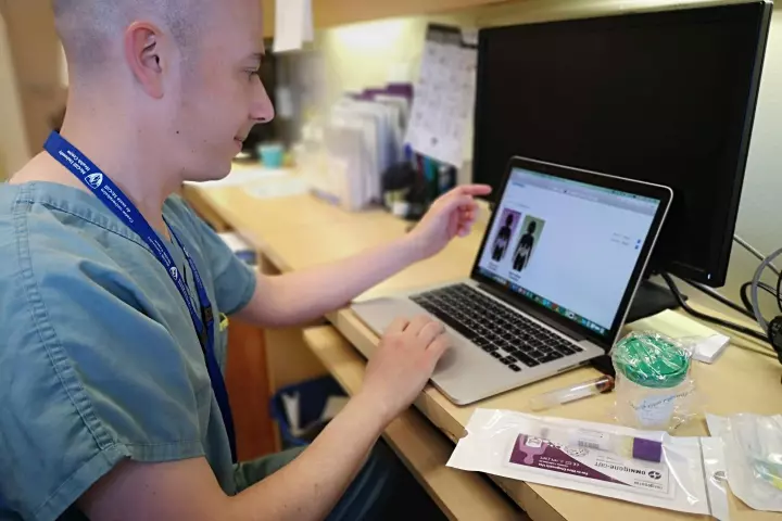 Amir Minerbi, first author on the paper, along with his colleagues, have found a correlation between fibromyalgia and alterations in the gut microbiome