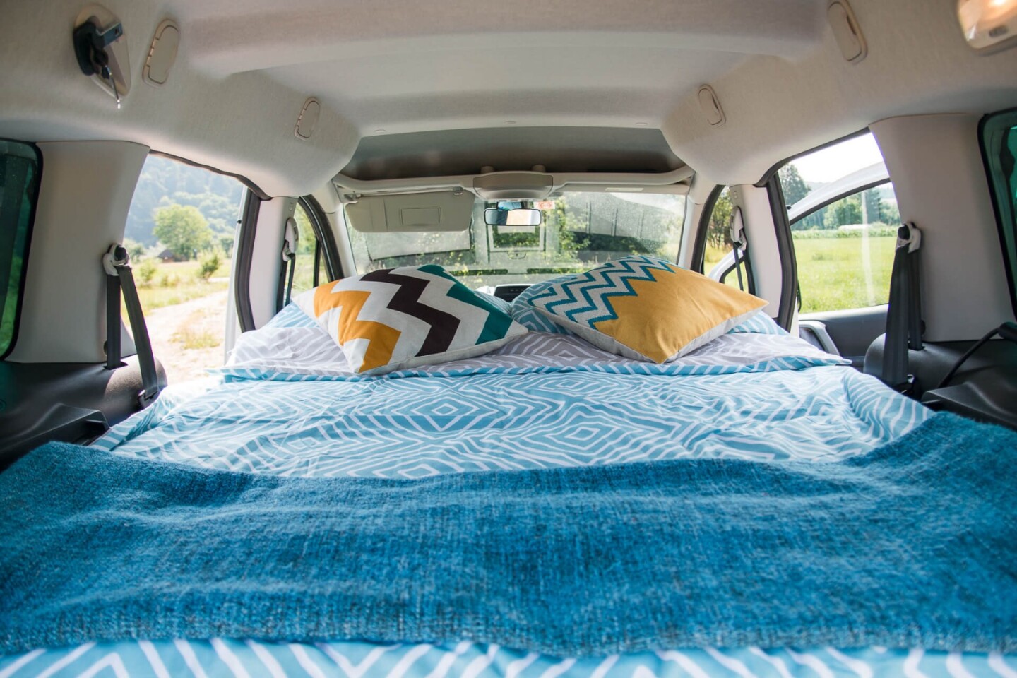 A better look at the 79 x 55-in bed