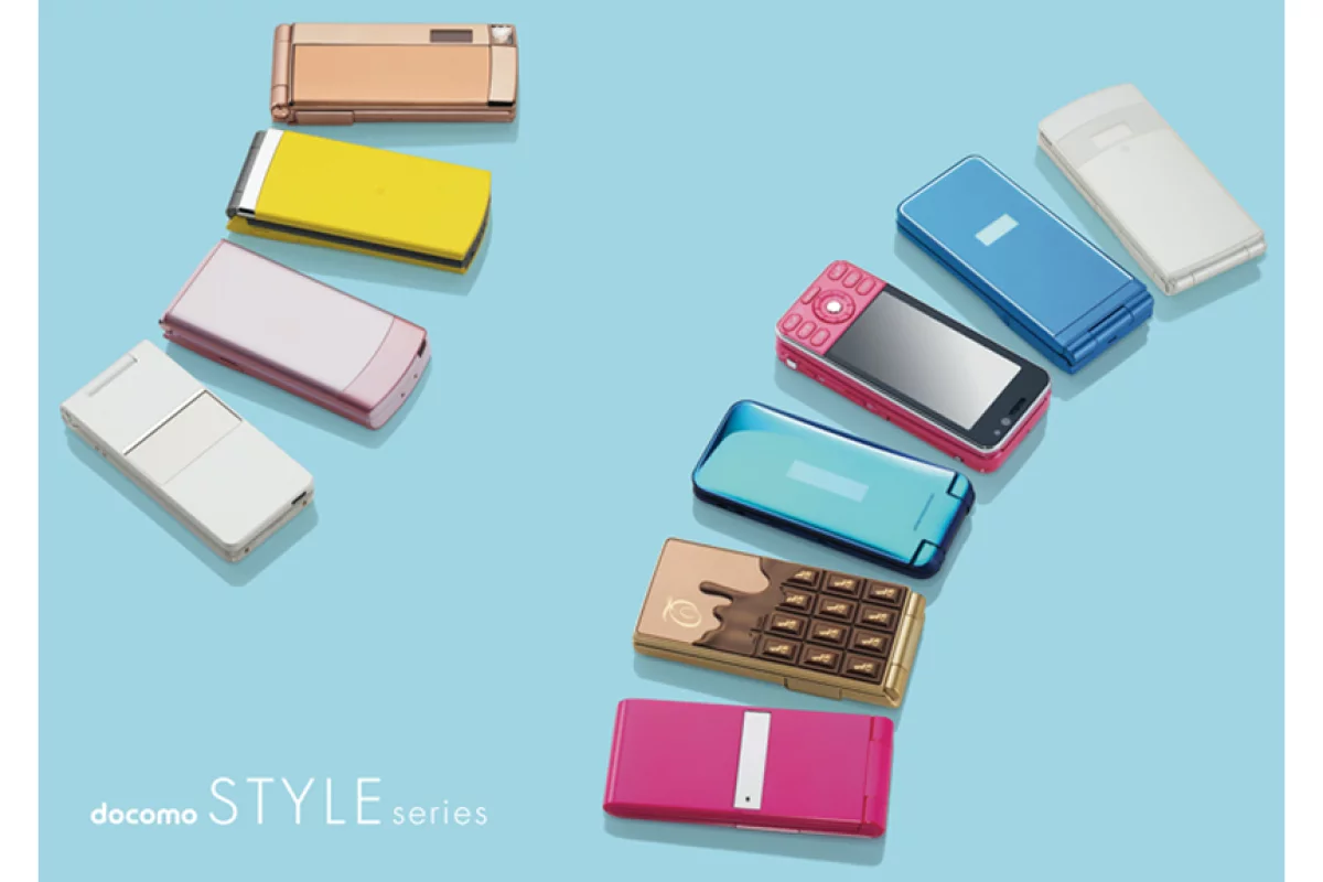 NTT DoCoMo's new STYLE series mobile phones