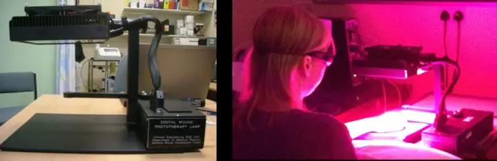 The lamp emits a combination of infrared, red and ultraviolet light