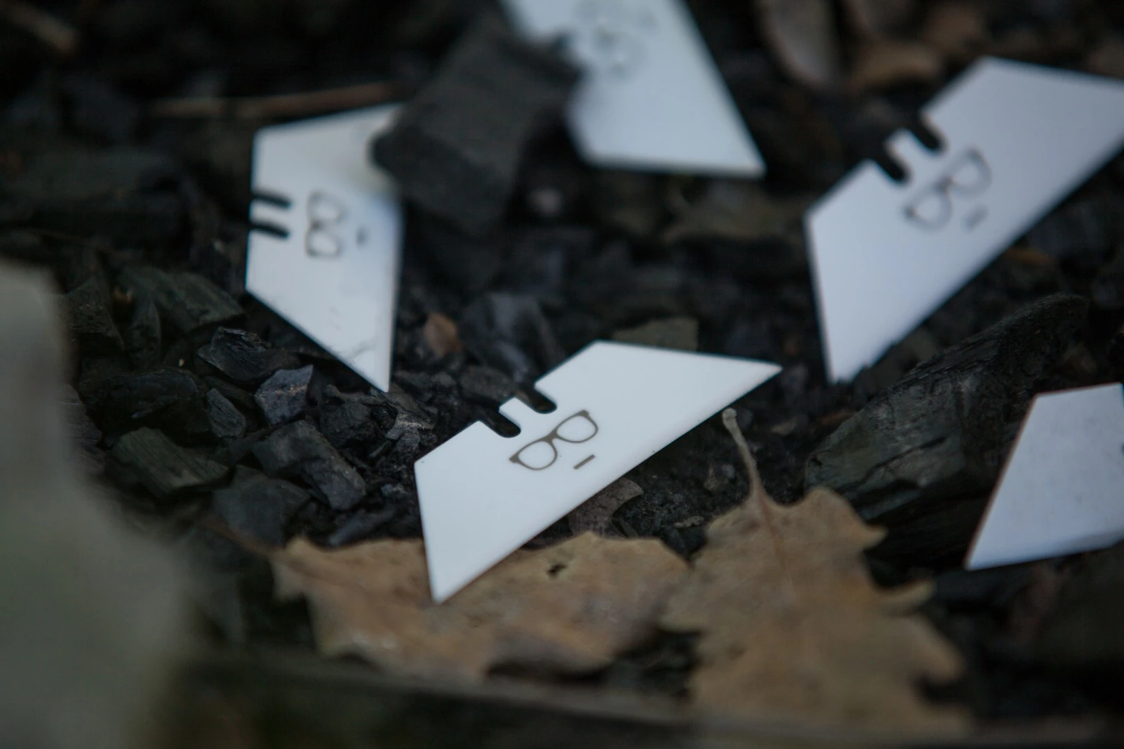 The Maker Knife features ceramic blades