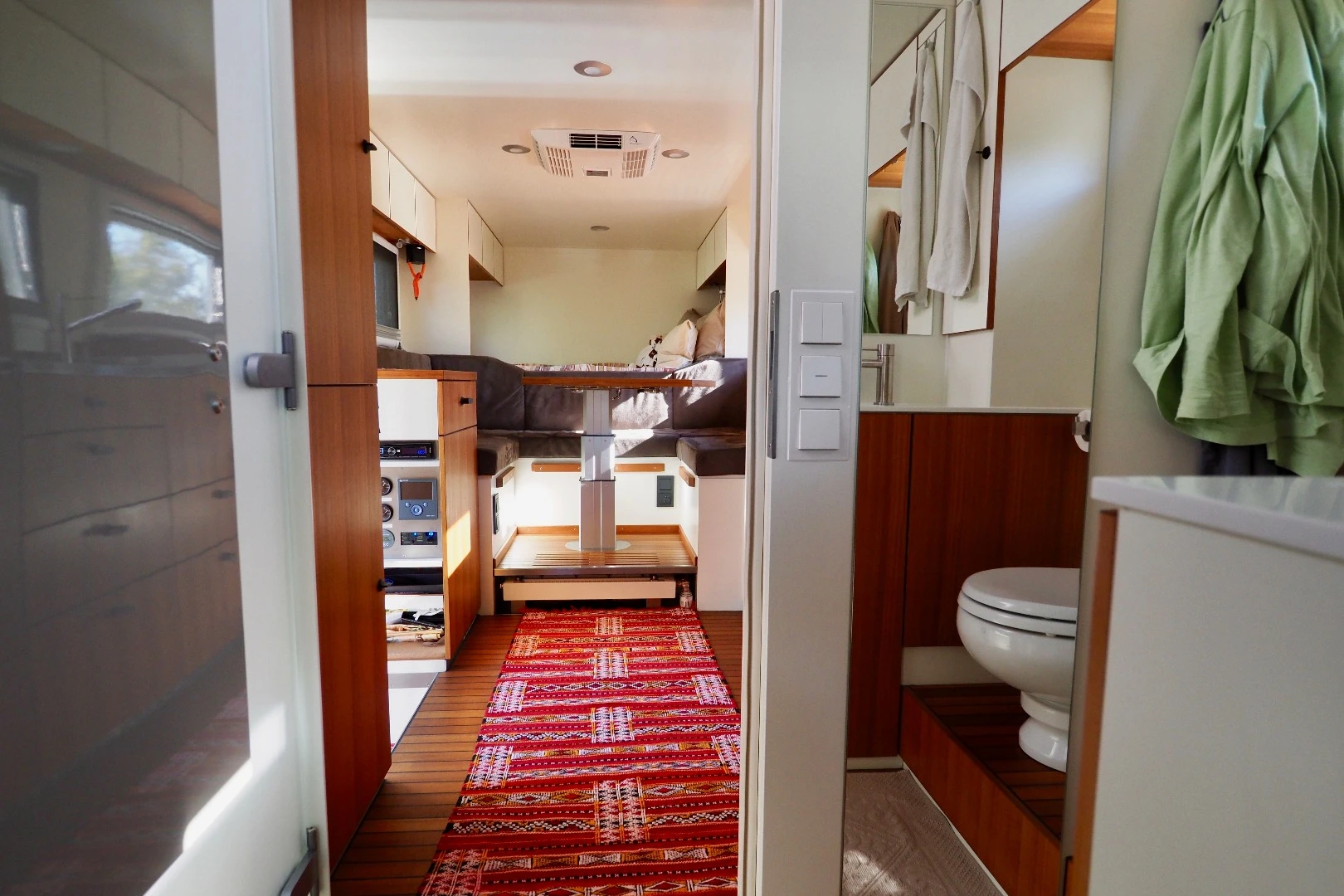 Inside the Unicat MAN MD57