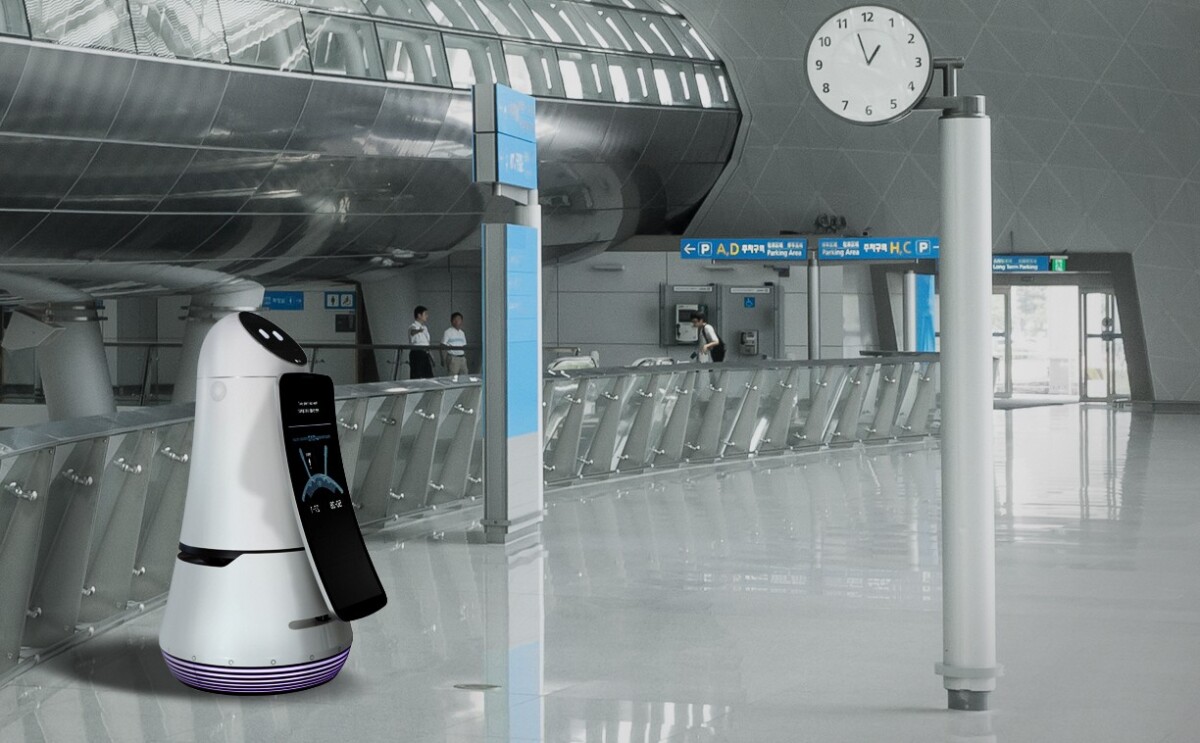 LG's Airport Guide Robot will soon be on duty at Seoul's Incheon International Airport