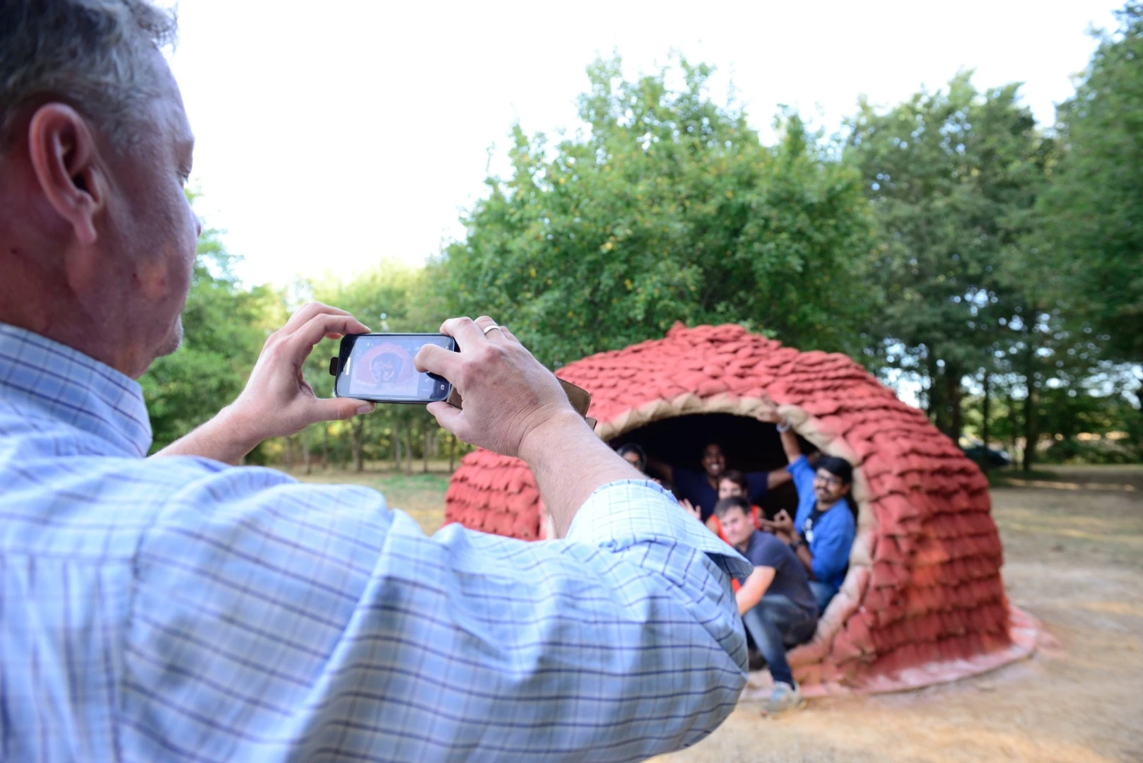 Researchers hope to fit drones with spraying hoses to apply layers of biomaterials onto light structures, such as geodesic dome frames or grid shells covered in tensile fabrics