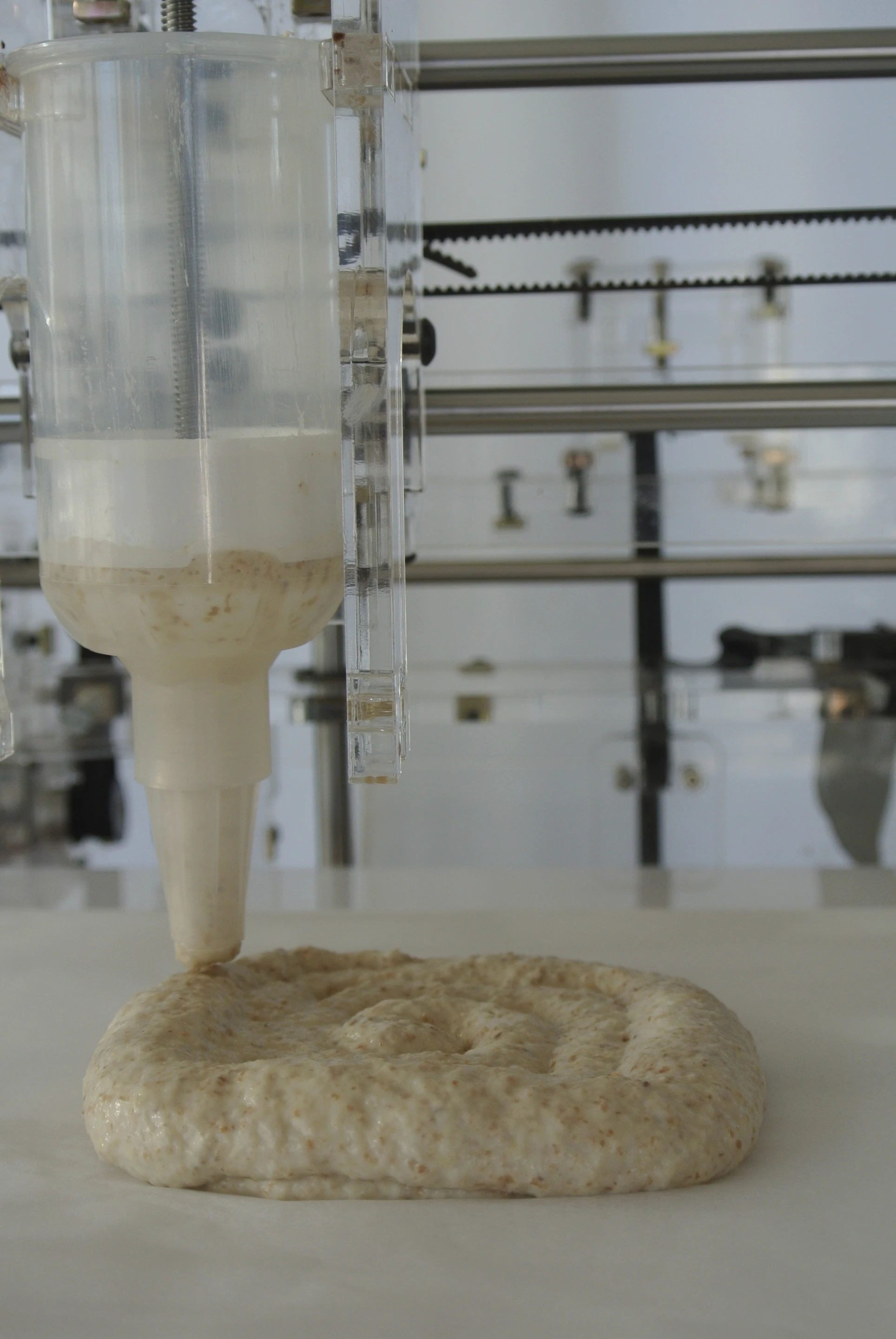 Foodini's 3D-"printed" pizza relied on extruding dough in a spiral circle